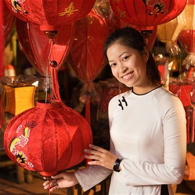 {image.media_title -> f:transform.html())} {image.copyright -> f:transform.html())}